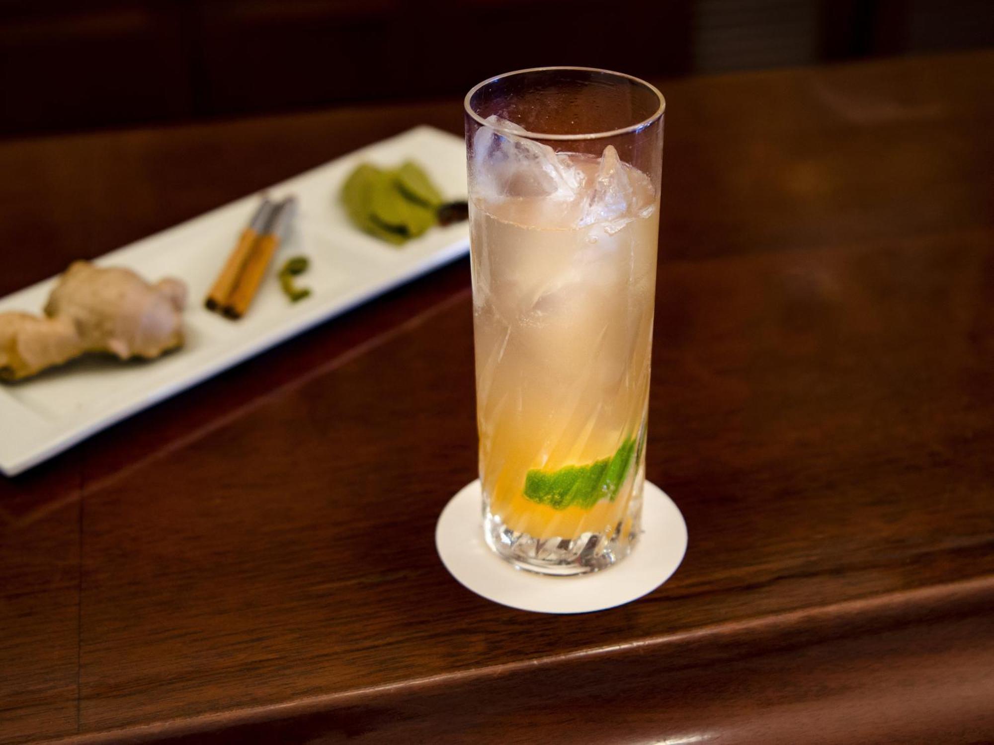Hotel Den Haag Huis Ten Bosch Sasebo Exterior foto A ginger beer cocktail